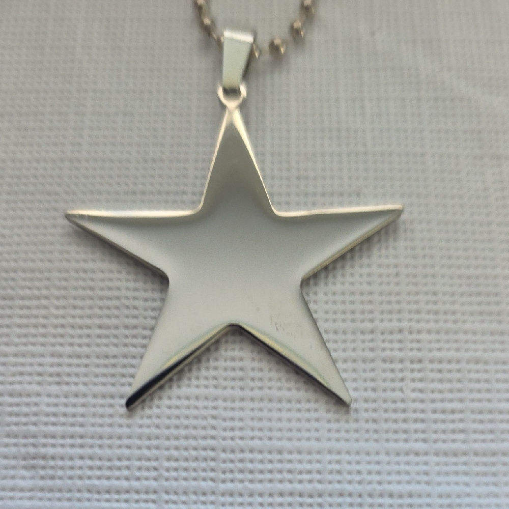 Silver Star Pendant Necklace